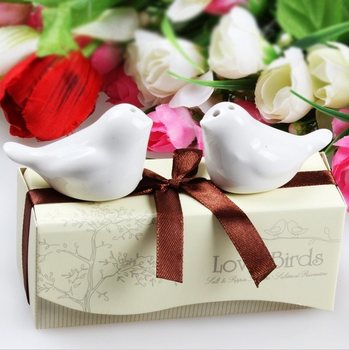 Σετ Αλατοπίπερο "LOVE BIRDS" Δώρο Γάμου (5 τμχ.)